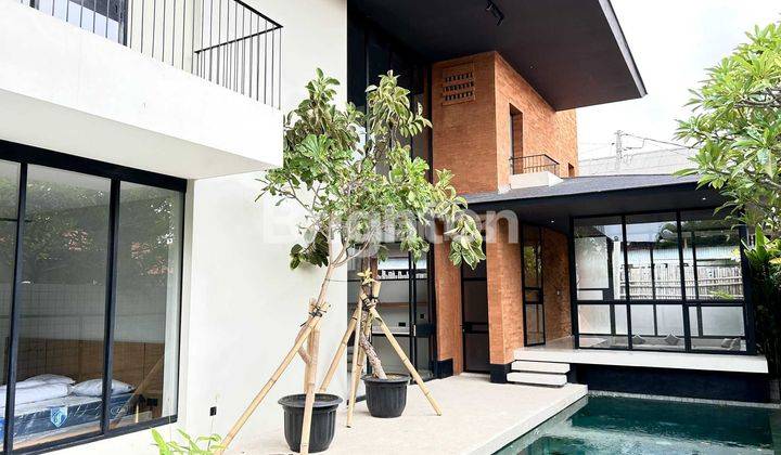 Brand New Luxury 4 Bedrooms Villa in the heart of Kerobokan Bali Leasehold 1