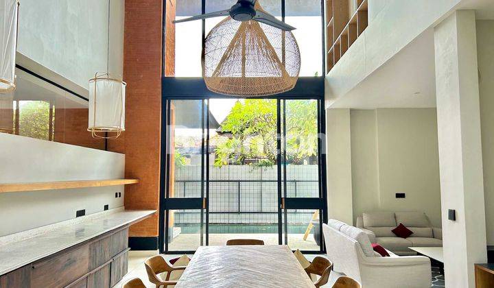 Brand New Luxury 4 Bedrooms Villa in the heart of Kerobokan Bali Leasehold 2