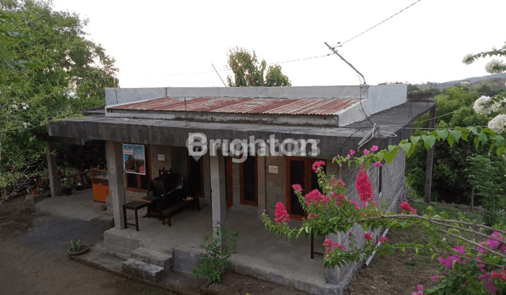 Rumah villa dengan lahan luas dan view pantai Lovina Bali 1