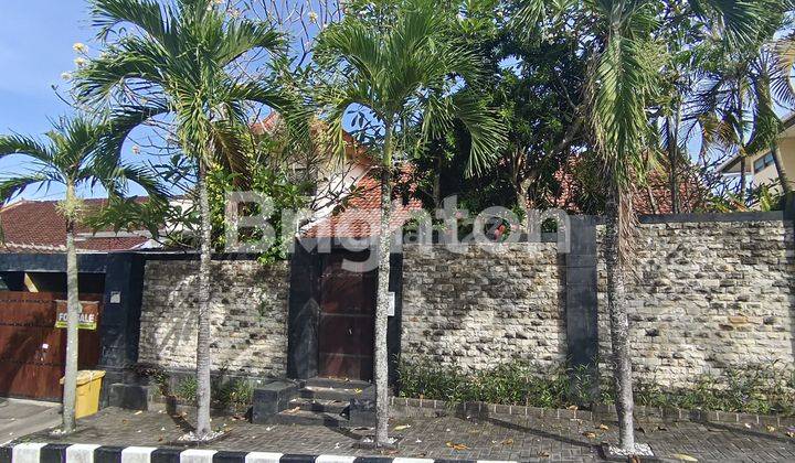 Rumah Luas Asri dan Nyaman di Nusa Dua Bali 1