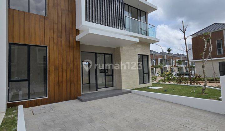 Dijual Rumah Baru Posisi Hook Luxe Hill Citraland Megah Batam 2