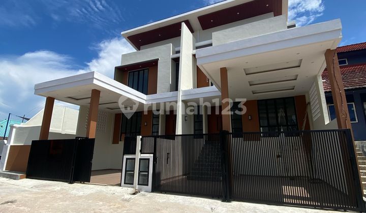 Dijual Rumah Mewah Siap Huni di Tiban Batam 2