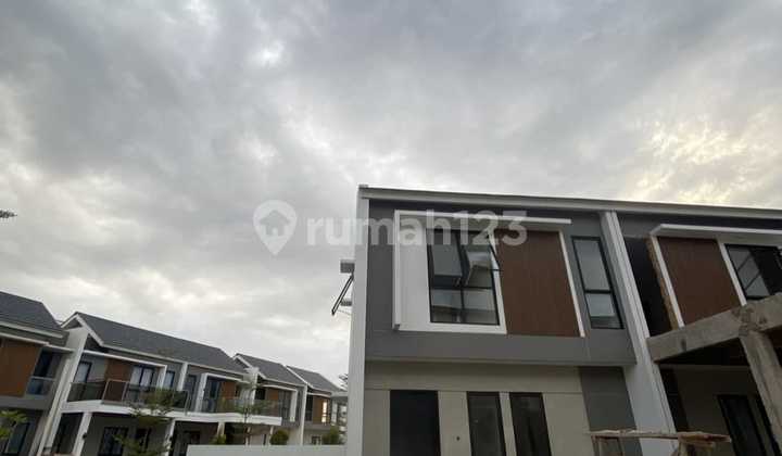For Sale Diamond Hook House Pavilion Batam Centre