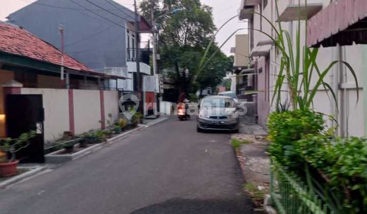 [For Sale / Rent] Hunian Cantik + Kolam Renang di Rawamangun! ‍♂️ 2