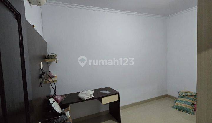 Rumah 2 Lantai Bagus deket Transportasi umum di Jl kayu putih 2