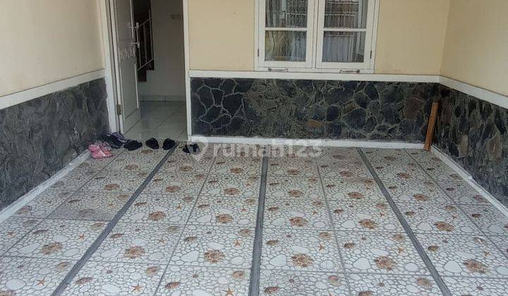 Rumah Bagus 3 Kamar Tidur + 1 hadap Timur di Jl pulo asem 2