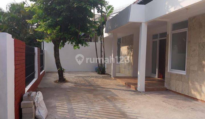 Rumah Bagus 3 kamar + 2 di Jl kayu putih garasi 2 mobil 1