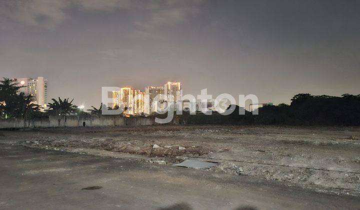 Di sewakan sebidang tanah sumerecon bekasi. luas tanah 1 ha Samping keizen 2