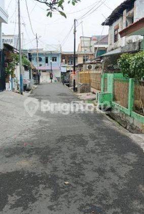 Rumah Hitung Tanah Luas 167 Shm  Di Jalan Kayu Putih 2