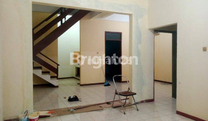 DIJUAL RUMAH KOS-KOSAN DI SEMPER BARAT LUAS 200 M 2