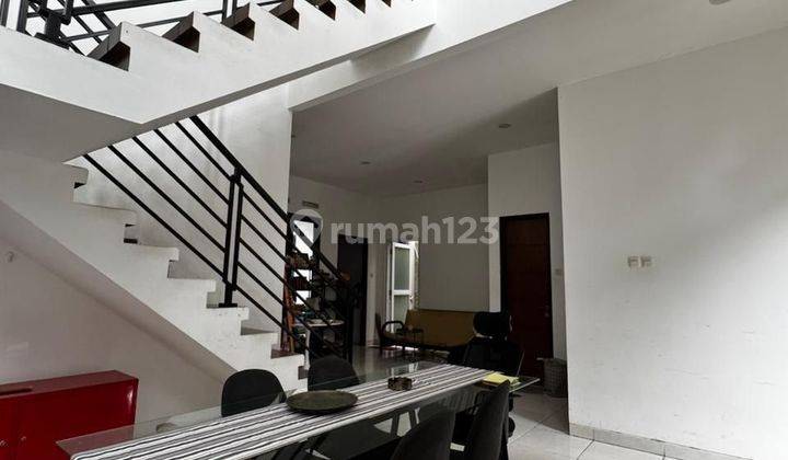 Turun Harga Rumah 2 Lantai, Luas Tanah 135 M, Shm Bagus