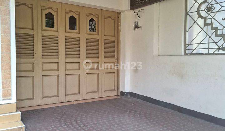 Rumah 2 Lantai Bagus 5 Kamar Tidur + 1, Garasi 2 Mobil Rawamangun 2