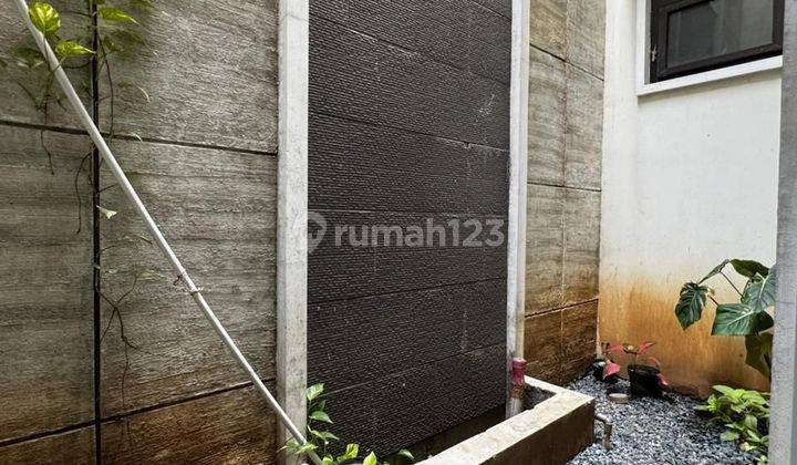 Rumah 2 Lantai Shm Bagus 6 Kt +1  Jl Plofon Raya Kayu Putih  2