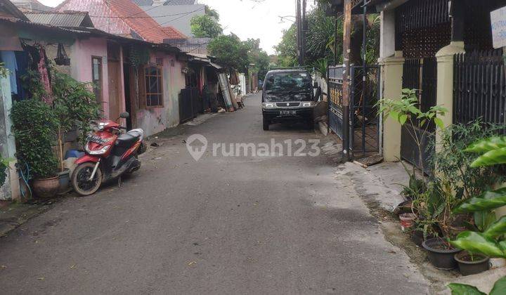 Rumah Tua Harga Tanah Luas 235 M. Di Kav Al, Di Jl. Duren Sawit 1