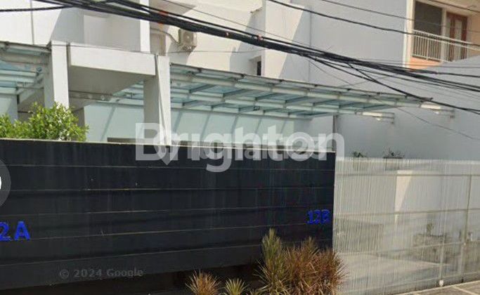 RUMAH MODERN DI SUNTER JAKARTA UTARA