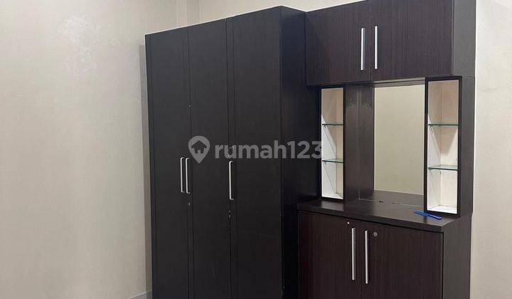 Rumah 2 Lantai Baru Shm Selatan Jl Kayu Putih 2