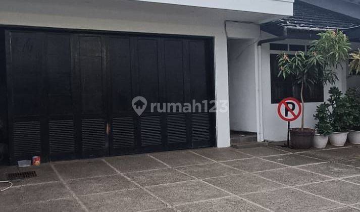 Rumah Bagus Untuk CAFE Lt. 1835 M, Dobel Hooks Kav DEPLU 2