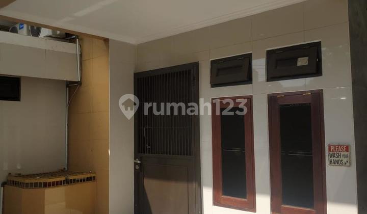 Rumah Bagus 2 Lantai Di Jalan Juwed  2