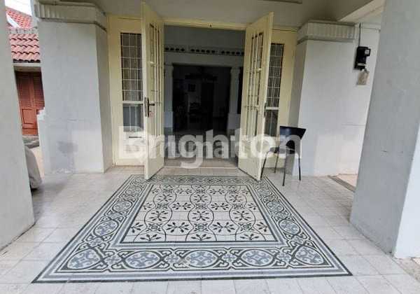 Best Deal! Rumah Mewah Klasik Menteng Lt 947m² - Lokasi Premium, 10 Kamar 2