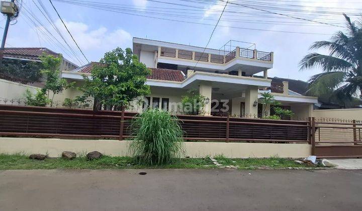 Rumah Bangunan 2,5 Lantai Tersedia Gudang & Rooftop di Sempur Bogor 1