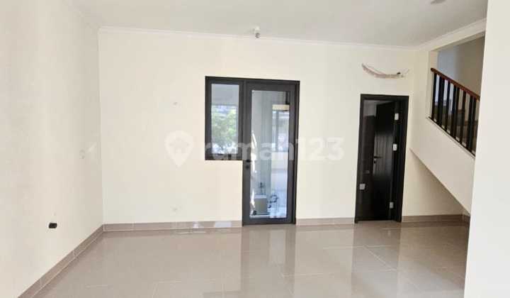 Rumah Baru Lebar 6 Nyaman di Leonora Summarecon Serpong Lokasi Bagus 2