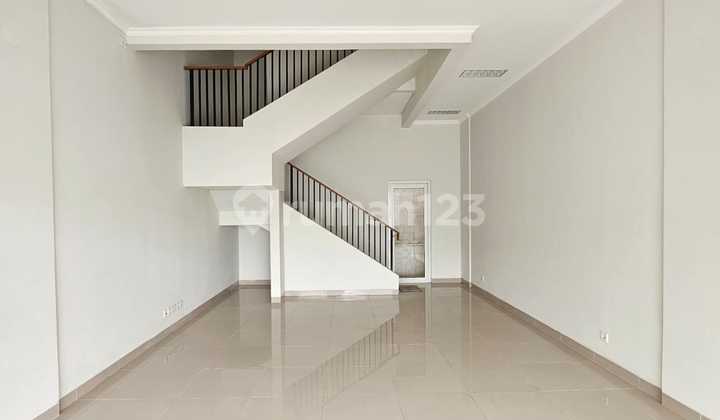 Ruko Maxwell 3 Lantai Hadap Jalan di Gading Serpong Dikelilingi Hunian Padat