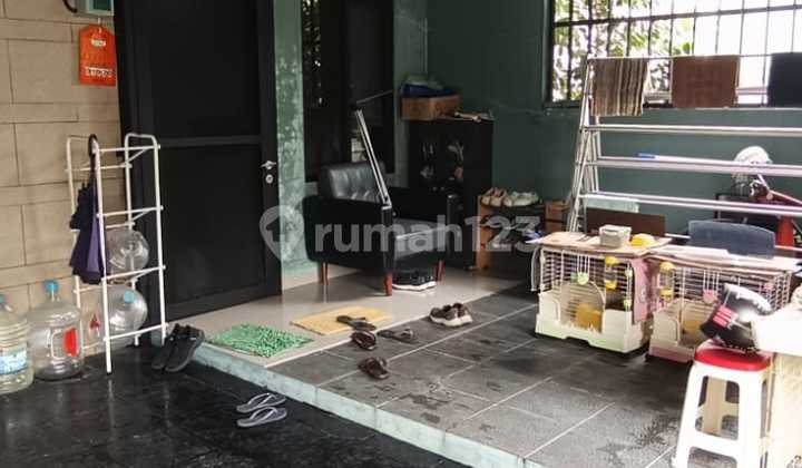 Rumah Semi Furnish di Sektor 6 Gading Serpong Dekat Mall Summarecon