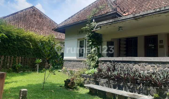Jual Rumah Antik Klasik di Cipunagara Bandung Pusat Kota Jual Rumah Antik Klasik di Cipunagara Bandung Pusat Kota