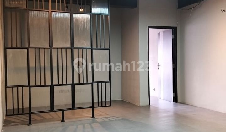 4-Storey Shop House/Building/Business Premises at Paskal 23, Bandung City 1