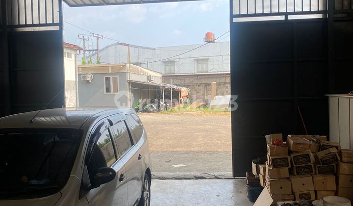 Ready-to-Use Warehouse for Rent on Mainroad Kopo Bandung Near the Toll Road Ready-to-Use Warehouse for Rent on Mainroad Kopo Bandung Near the Toll Road