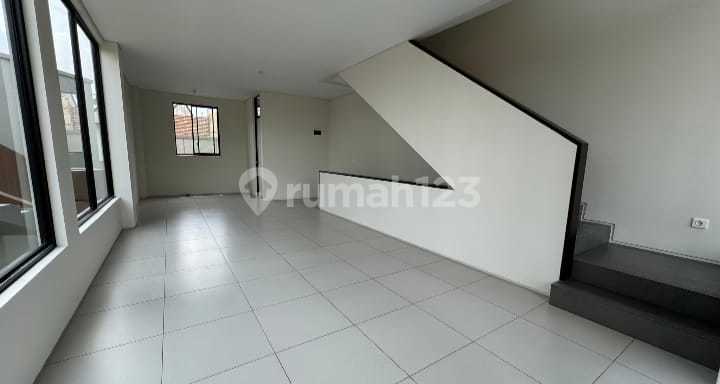 New Shop House for Rent in Sasakirana, Parahyangan New City (KBP), Bandung