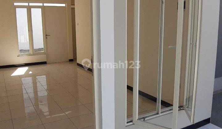 Rumah Kontrakan Taman Holis Indah 1 Bandung Tiap Kamar Ada AC 2