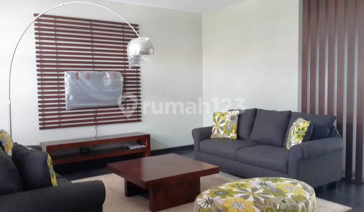 Rumah Setra Duta 3 Lantai Full Furnished bisa KPR Dekat Tol 2