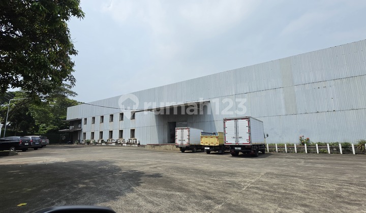 Rare Listing! Jumbo Warehouse on Main Road Cimareme, Container Access, Ready to Use