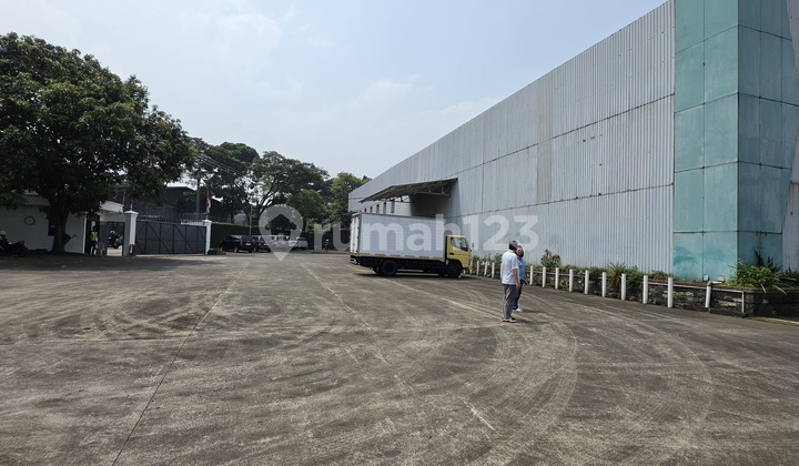 Sultan-Spec Warehouse! 11,294 m² on Cimareme Mainroad, Rare Find.