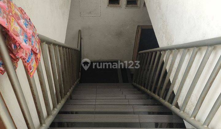 Rumah 1,5 Lantai di Pingir Jalan, di Menteng 1