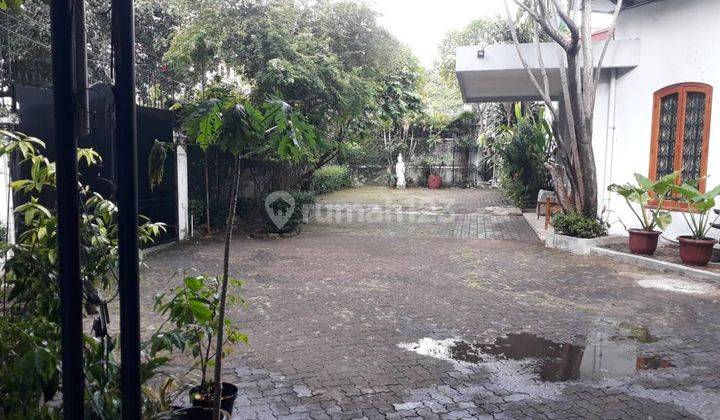 Rumah Menteng,Asri dan Terawat,ada Kolam Renang 1