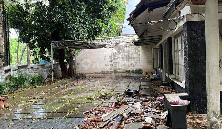 Rumah Tua, lokasi tenang, dekat taman lokasi Menteng 2