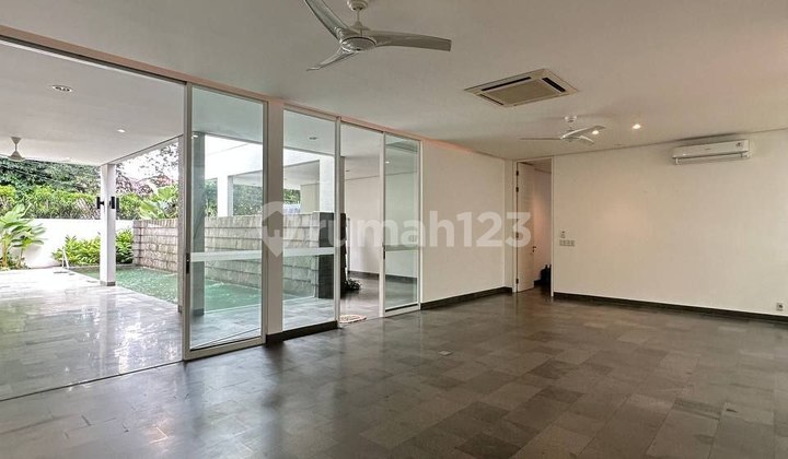 Disewakan Rumah Siap Huni Kebayoran Baru Jakarta Selatan