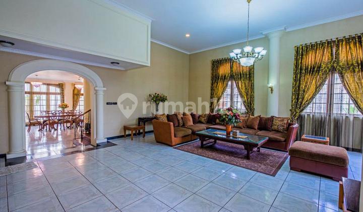 Beautiful House, with Pool, Quiet Location in Menteng 2