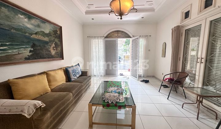 Rumah Mungil Di Menteng Jakarta Pusat Rumah Mungil Di Menteng Jakarta Pusat