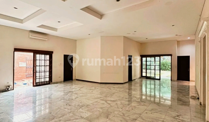 For Sale Old House Land Only in Menteng Strategic Location 2