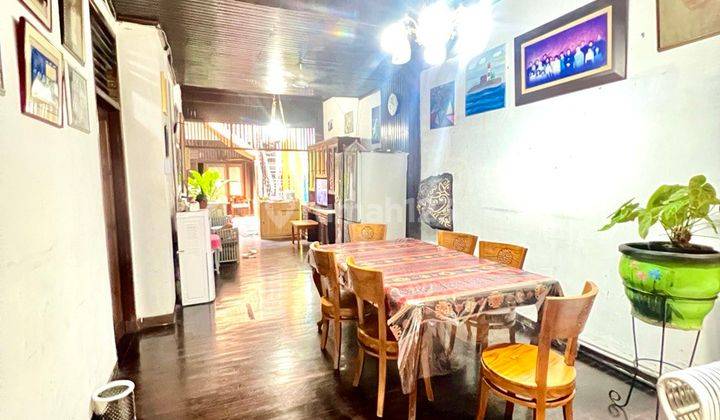 Rumah Vintage Bagus Luas Plus Kost kostan SHM di Menteng, Jakarta Pusat 1