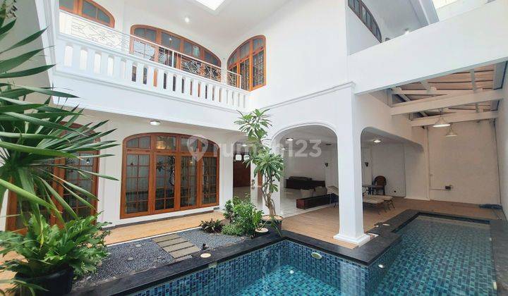 Rumah Mewah Ex Kedubes Disewakan Fully Furnished Ada Kolam Renang di Menteng, Jakarta Pusat 1