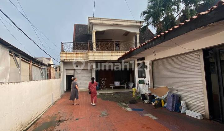 Dijual Rumah 2 Lantai Halaman Luas di Kalibata Lokasi Strategis Dijual Rumah 2 Lantai Halaman Luas di Kalibata Lokasi Strategis