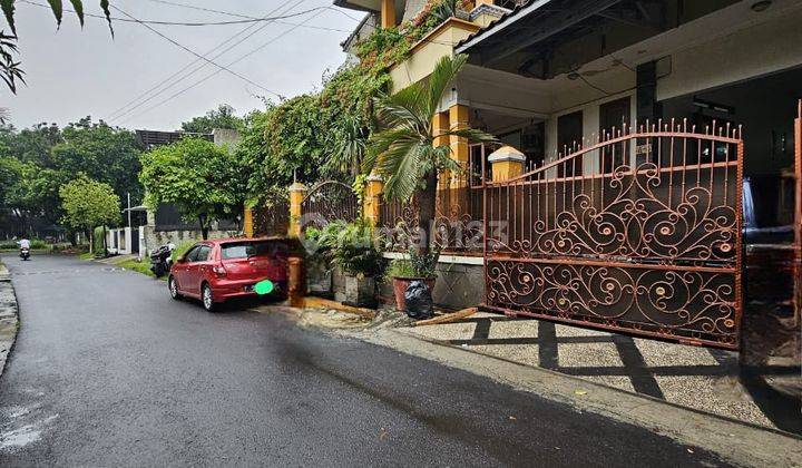 Rumah Dijual Bagus, Ada 8 Kamar Kost, 2 Lantai Terawat, SHM, di Bintaro, Pesanggrahan, Jakarta Selatan 2