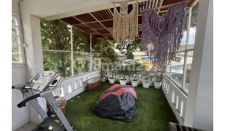 Rumah 2 Lantai Bagus Modern Ada Taman Dan Gudang di Tanjung Barat, Jakarta Selatan, Jakarta Selatan