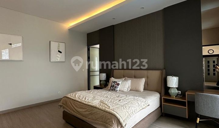 Rumah Mewah Modern Dalam Komplek di Jl Denpasar, Mega Kuningan 2