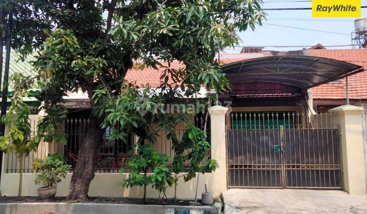 Dijual Rumah SHM di Rungkut Asri Barat Surabaya 1