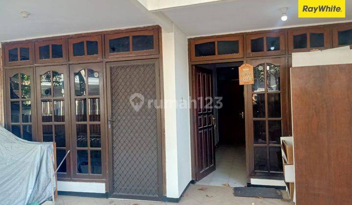 Disewakan Rumah 2 Lantai di Perumahan Ketintang Permai Surabaya 2